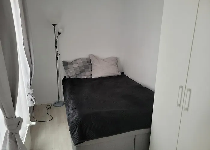 Przygodna Park 아파트 *